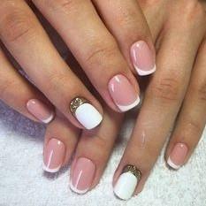 39 μοναδικές γιορτινές ιδέες για γαλλικό μανικιούρ!