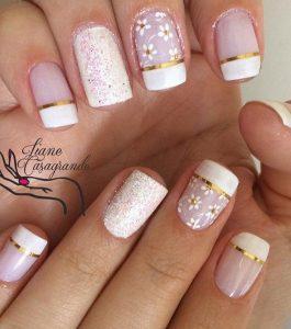 39 μοναδικές γιορτινές ιδέες για γαλλικό μανικιούρ!