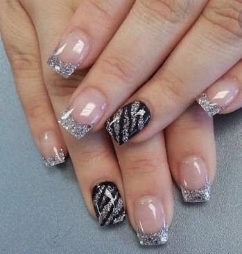 39 μοναδικές γιορτινές ιδέες για γαλλικό μανικιούρ!