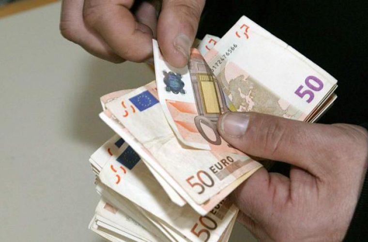 Σερβιτόρος κατσάδιασε πλούσιο Ιταλό επειδή του άφησε μόνο 500 ευρώ φιλοδώρημα