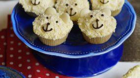Φτιάξτε αυτά τα υπέροχα cupcakes πολικές αρκούδες και ξετρελάνετε τα μικρά σας!