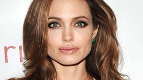 Angelina Jolie: Έμεινε 37 κιλά! (εικόνα)