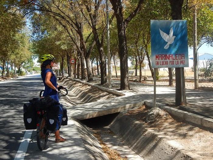 Απίστευτο! αυτή είναι η πόλη που δεν υπάρχει αστυνομία, η ανεργία είναι 0% , ο μισθός είναι 1200 ευρώ και τα σπίτια με 15 ευρώ τον μήνα. 15 πολη χωρις αστυνομια15