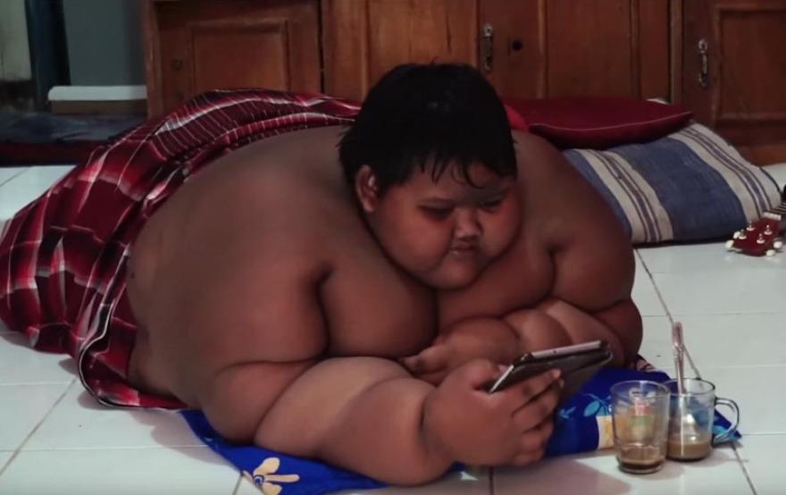 Δείτε πως είναι σήμερα το πιο χοντρό παιδί του κόσμου που κατάφερε και έχασε 76 κιλά (pics-vids)