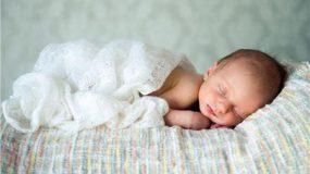 Γιατί τα μωρά κοιμούνται (τόσες) πολλές ώρες;