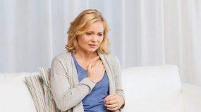 Πόνος στο στήθος: Πού μπορεί να οφείλεται, εκτός από την καρδιά