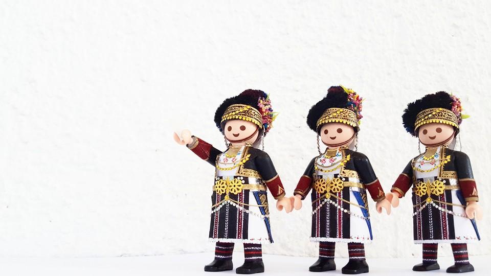 21χρονος Έλληνας ντύνει φιγούρες Playmobil με παραδοσιακές ελληνικές φορεσιές με υλικά και εργαλεία που έχει σπίτι του! 13 playmobil παραδοσιακες φορεσιες12