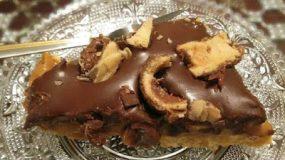 Εύκολη, γρήγορη και πεντανόστιμη τάρτα σοκολάτας με μπισκότα πτι μπερ!