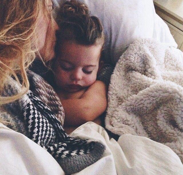 Πώς μπορούμε να αποκοιμίσουμε εύκολα το παιδί μας; Πως βοηθά ο λευκός θόρυβος και τι είναι;