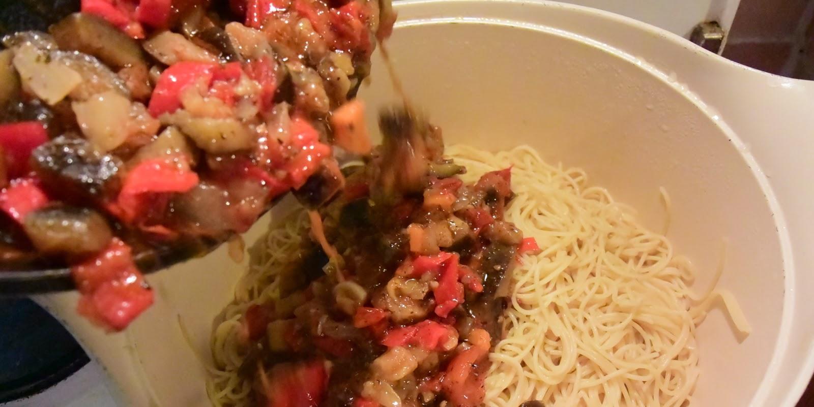 Συνταγή για λαχταριστά μακαρόνια με λαχανικά