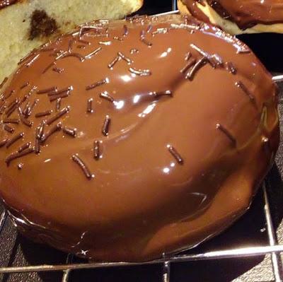 Αφράτα σπιτικά Ντόνατς στο φούρνο με σοκολάτα κρέμα τρούφα ! Θα τα λατρέψετε!