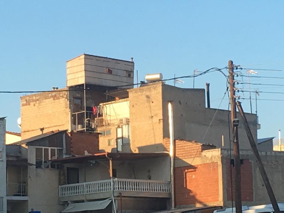 40 απίστευτες φωτογραφίες με αυθαίρετες κατασκευές που βρίσκονται στην Ελλάδα! 25 40 αυθαιρετες κατασκευες24