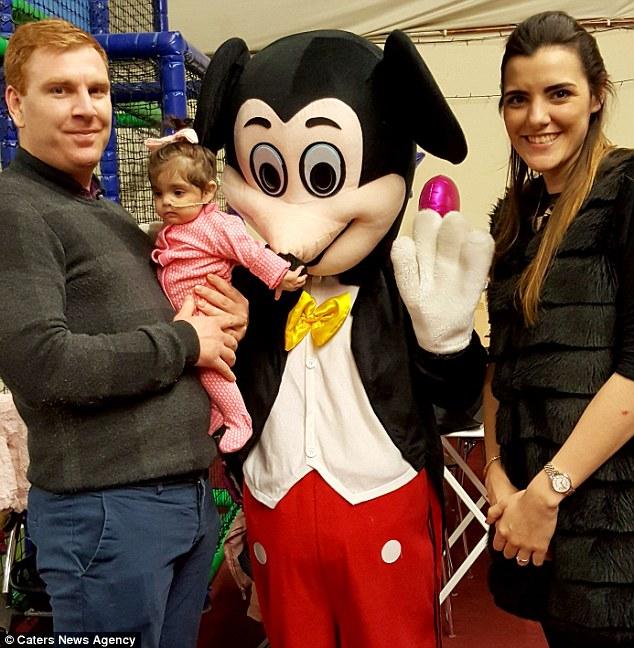 8 μηνων κοριτσακι γεννηθηκε με πυκνα μαλλια3