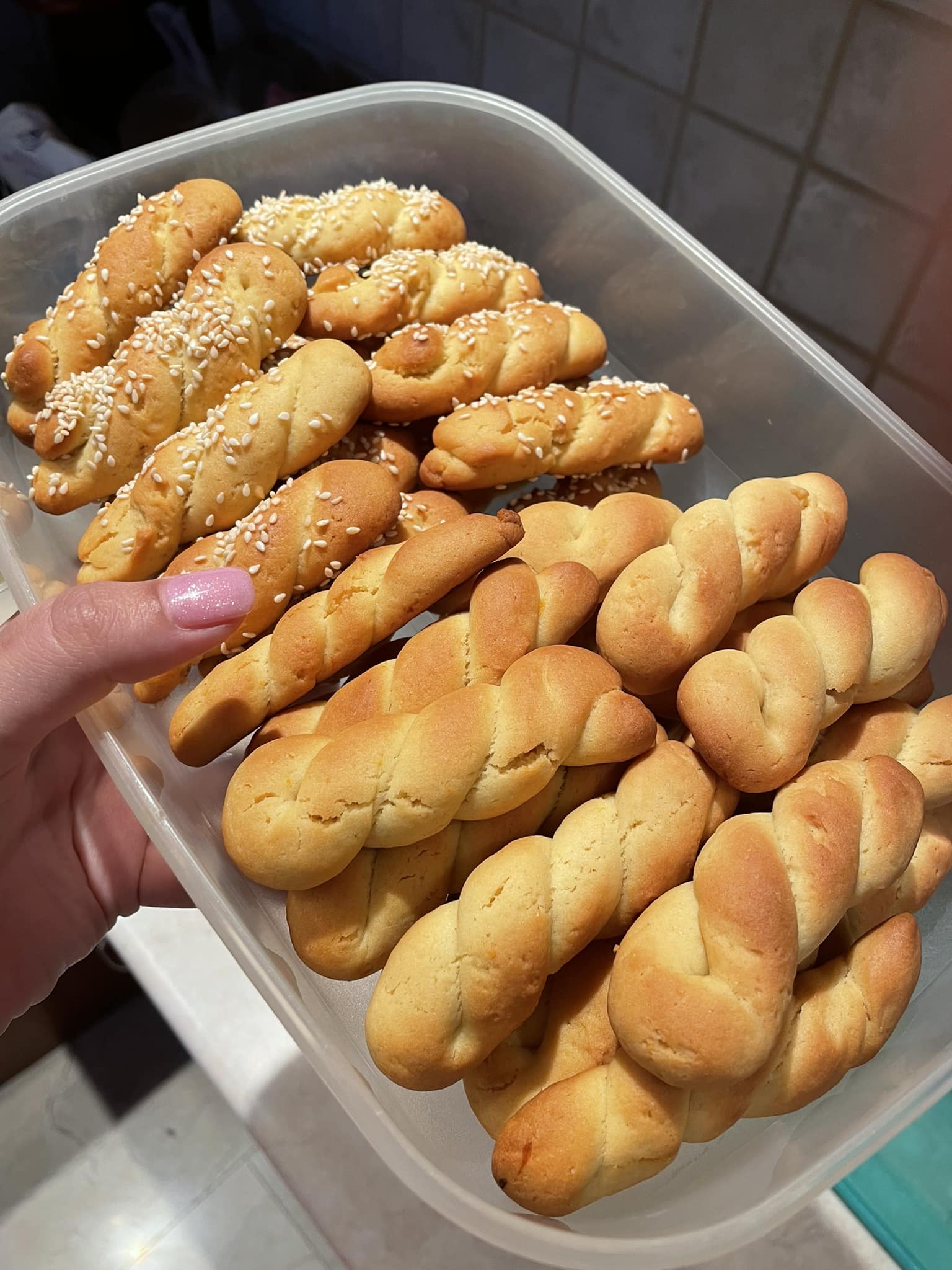 Τα νηστίσιμα κουλουράκια με λάδι και κανέλα του Βασίλη Καλλίδη είναι μυρωδάτα κι έχουν ελάχιστες θερμίδες