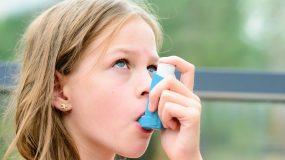 Άσθμα στην παιδική ηλικία: Ο λόγος που αυξάνει τον κίνδυνο αθηροσκλήρωσης