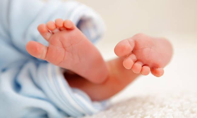 Σοκ στη Νέα Σμύρνη: Βρέθηκε νεογέννητο βρέφος νεκρό σε ακάλυπτο πολυκατοικίας