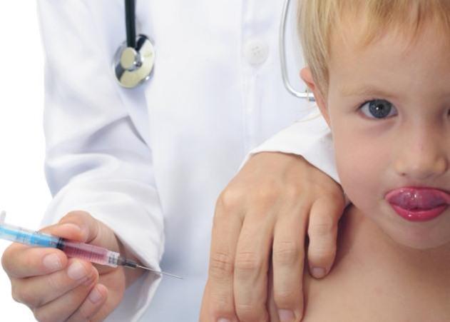 Όλα όσα πρέπει να γνωρίζετε για τα παιδικά εμβόλια και τις παρενέργειες τους!