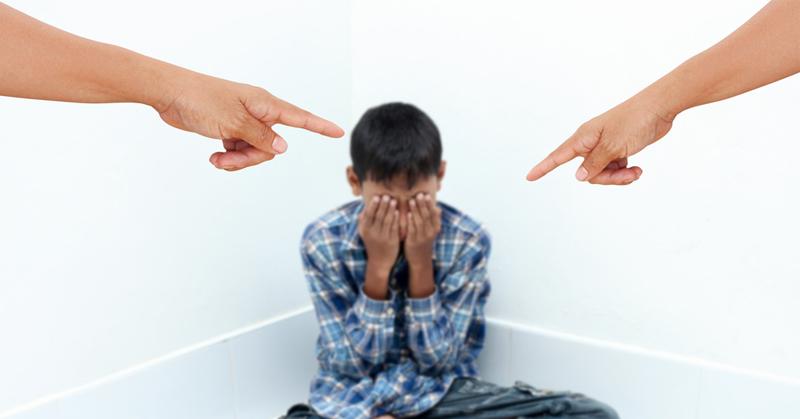 Γονείς μεγάλη προσοχή! Αυτά τα 9 Ψυχολογικά Προβλήματα συνδέονται άμεσα με την Κακή διαπαιδαγώγηση