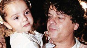Η κόρη του Βλάσση Μπονάτσου έγινε 21 χρονών και μοιάζει εκπληκτικά στον αξέχαστο μπαμπά της