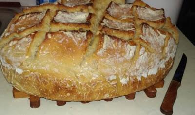 Σπιτικό ψωμί με προζύμι !!!Αφράτο, φανταστικό!!