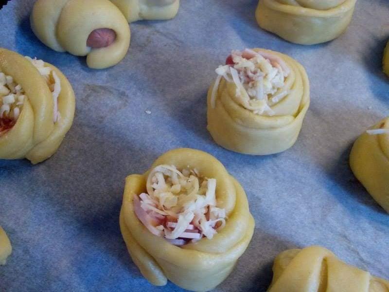 Φτιάξτε πανεύκολα Στριφογυριστά με τυρί και μπέικον για μπουφέ και παιδικό πάρτυ!