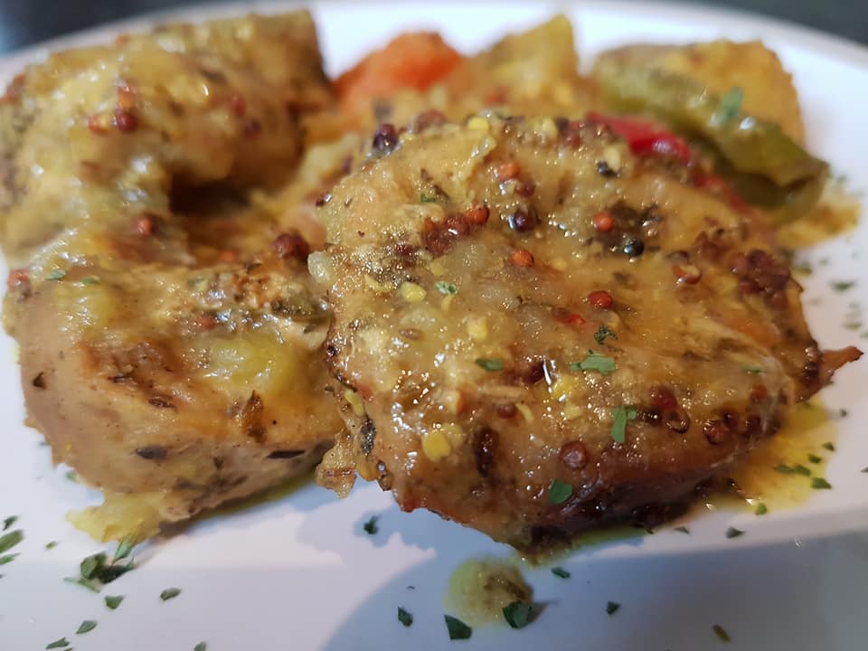 Ψαρονέφρι με πατάτες στη γάστρα!!!Ένα φαγητό λουκούμι σκέτο!!