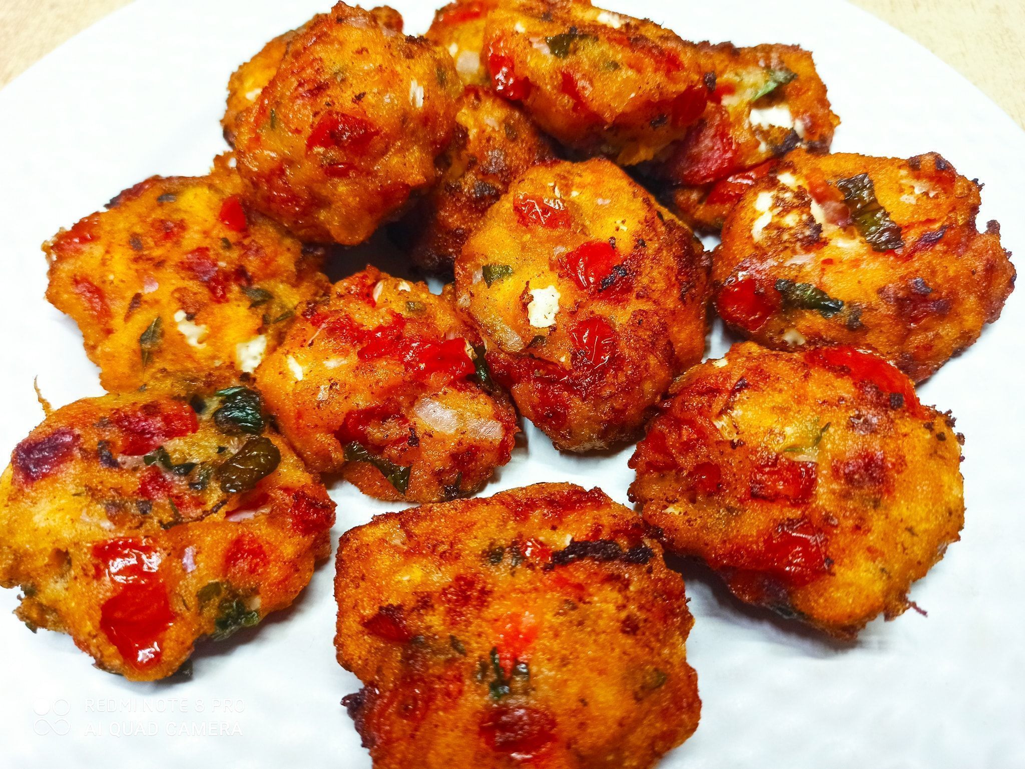 Οι ντοματοκεφτέδες της γιαγιάς- Ο απόλυτος καλοκαιρινός μεζές