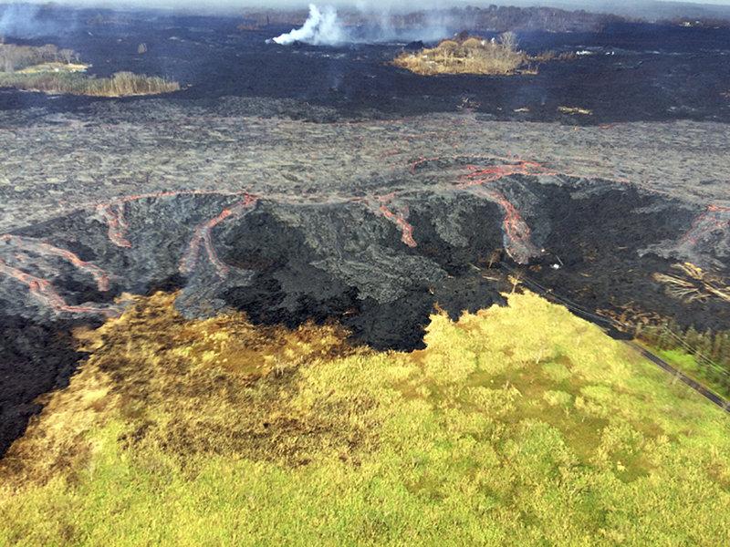 Το ηφαίστειο Κιλαουέα στη Χαβάη «βρέχει» πολύτιμους λίθους!