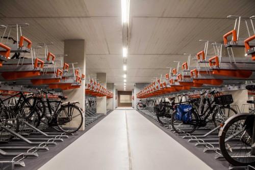 Η Ολλανδία πρόκειται να πληρώνει τους πολίτες για να πηγαίνουν στη δουλειά τους με ποδήλατο