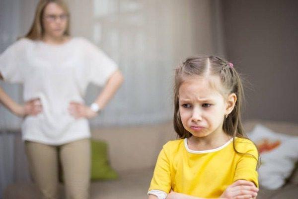 Ο τρόπος που τιμώρησε αυτή η μητέρα την κόρη της για την κακή της συμπεριφορά προκάλεσε αντιδράσεις