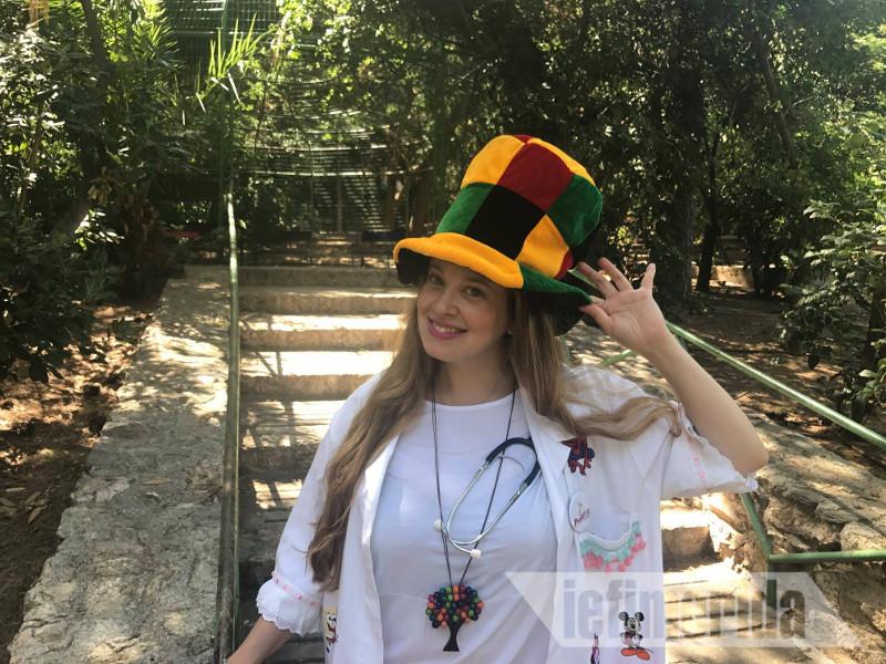 Αυτή είναι η μοναδική γιατρός κλόουν στην Ελλάδα με σκοπό να κάνει τα άρρωστα παιδιά να χαμογελούν 10 γιατρος κλοουν ελλαδα8