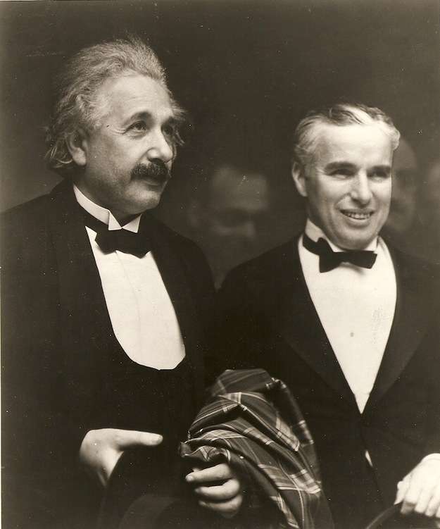 Ο αξέχαστος διάλογος του Αϊνστάιν με τον Τσάρλι Τσάπλιν που έμεινε στην ιστορία