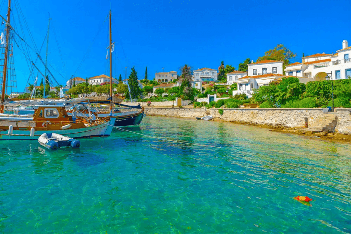 Το πιο ιδανικό: Το ελληνικό νησί που κάθε Σεπτέμβρη βουλιάζει από κόσμο (Pics)