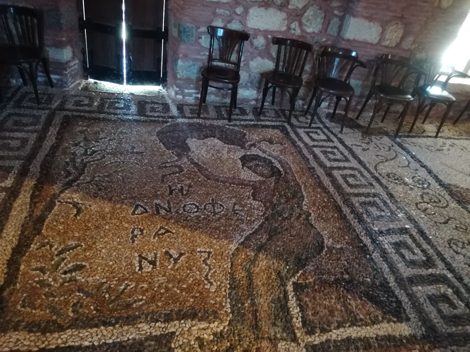 Αγία Φωτεινή Μαντινείας: Η εκπληκτική ιστορία της εκκλησίας – έργο τέχνης