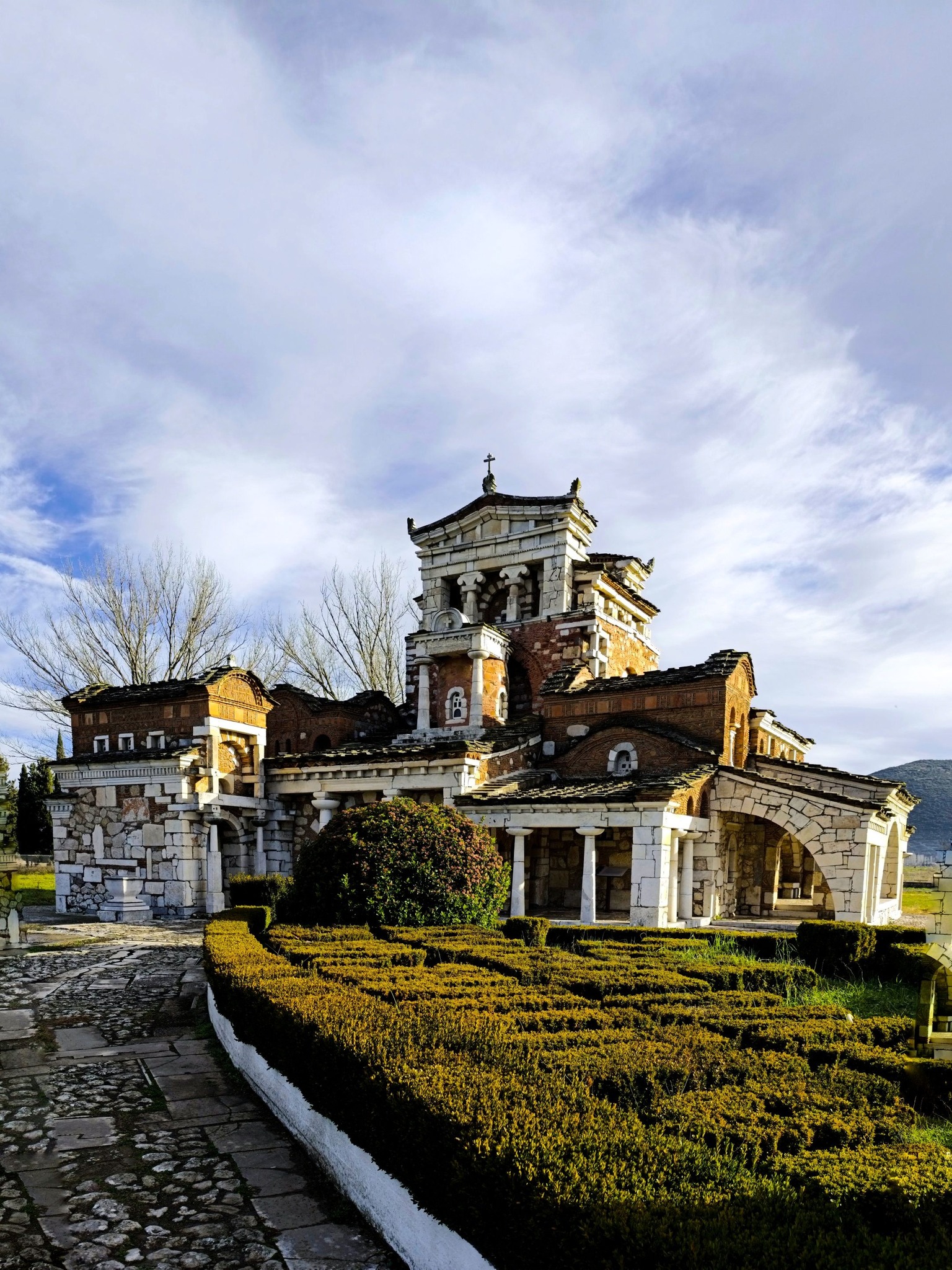 Αγία Φωτεινή Μαντινείας: Η εκπληκτική ιστορία της εκκλησίας – έργο τέχνης