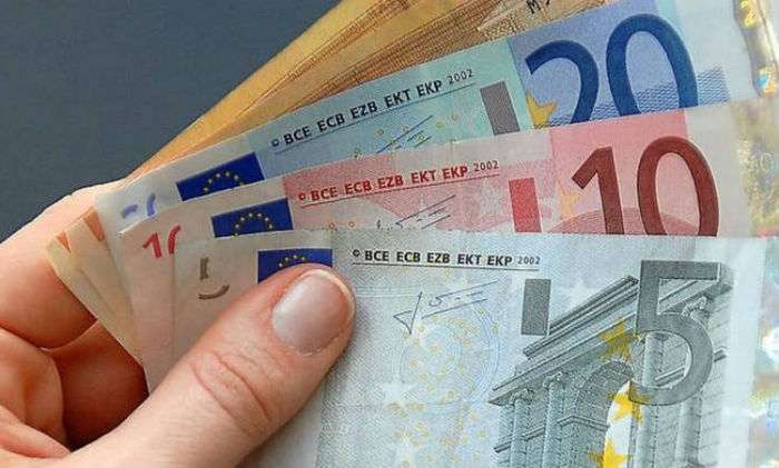 Τεράστια «ανάσα»: Έτσι θα πάρετε 1.000 ευρώ μέσα στον Αύγουστο