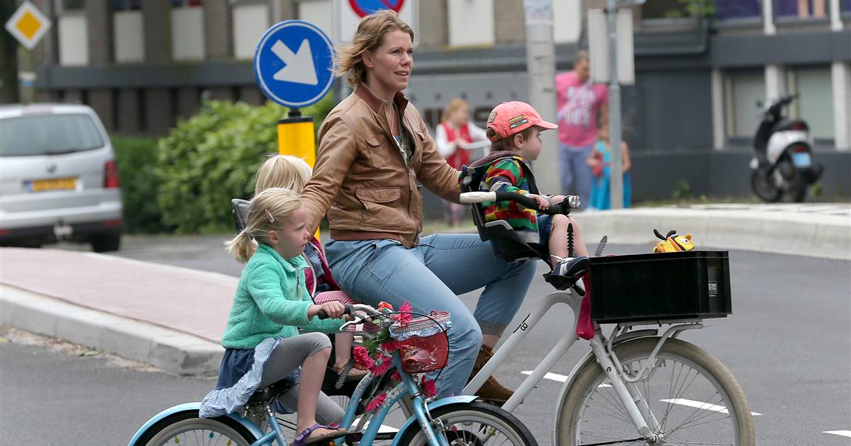 10 λόγοι για να βάλετε μικροί και μεγάλοι στη ζωή σας το ποδήλατο