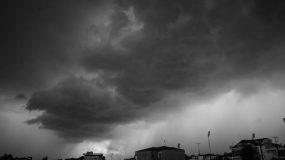 Κυκλώνας «Ζορμπάς»: Τι πρέπει να κάνουν οι πολίτες για να προστατευθούν από τα έντονα φαινόμενα