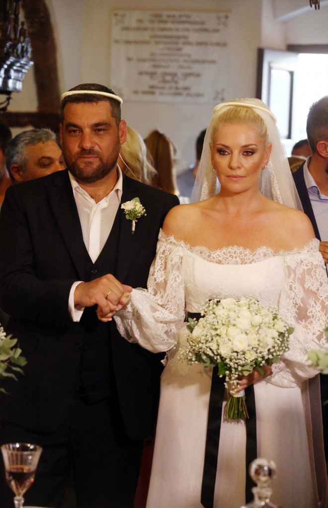 Μουτάφη- Νιφλής: Το φωτογραφικό άλμπουμ του παραμυθένιου γάμου τους!