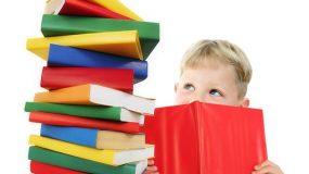 «Η δική σου δουλειά είναι το διάβασμα»: Πρέπει να λέμε αυτή τη φράση στα παιδιά μας;