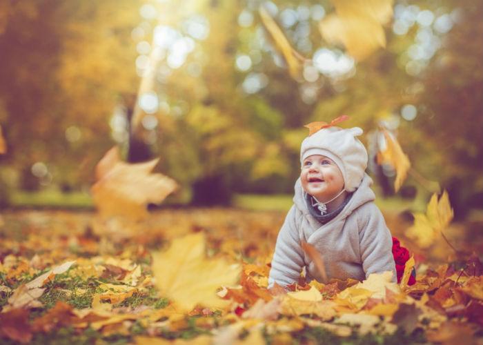 Τα μωρά του Οκτωβρίου: Πέντε κοινά χαρακτηριστικά των φθινοπωρινών μωρών