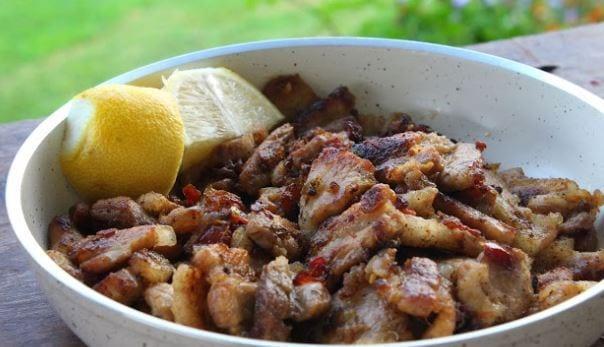 Χοιρινή τηγανιά ζουμερή και πεντανόστιμη για αρχάριους (Video)