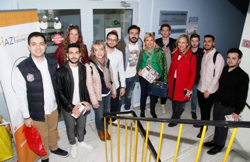 Ο Μαυρίδης μοίρασε παιχνίδια στο Παιδοογκολογικό του Ιπποκράτειου και σκόρπισε χαμόγελα χαράς στα παιδιά 5 μαυριδης5