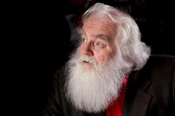 Ποιος είναι ο «Έλληνας» Άγιος Βασίλης που αντί για δώρα φέρνει την καλοχρονιά