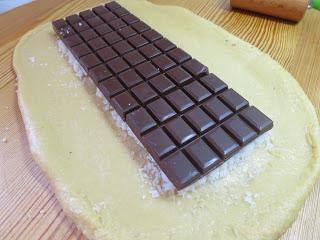 Τσουρέκι με σοκολάτα και ινδοκάρυδο όπως...Toblerone!