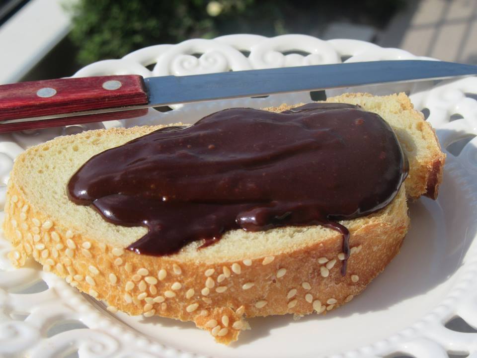 Συνταγή για σπιτική μερεντά με καραμελωμένο ζαχαρούχο γάλα