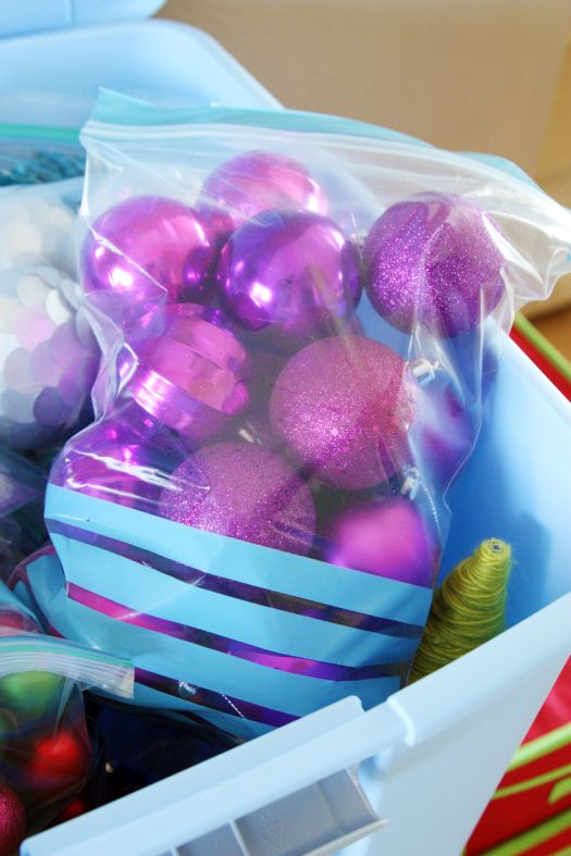 Ξεστόλισμα δέντρου: 11+1 έξυπνα τρικ για την αποθήκευση των Χριστουγεννιάτικων στολιδιών σου!