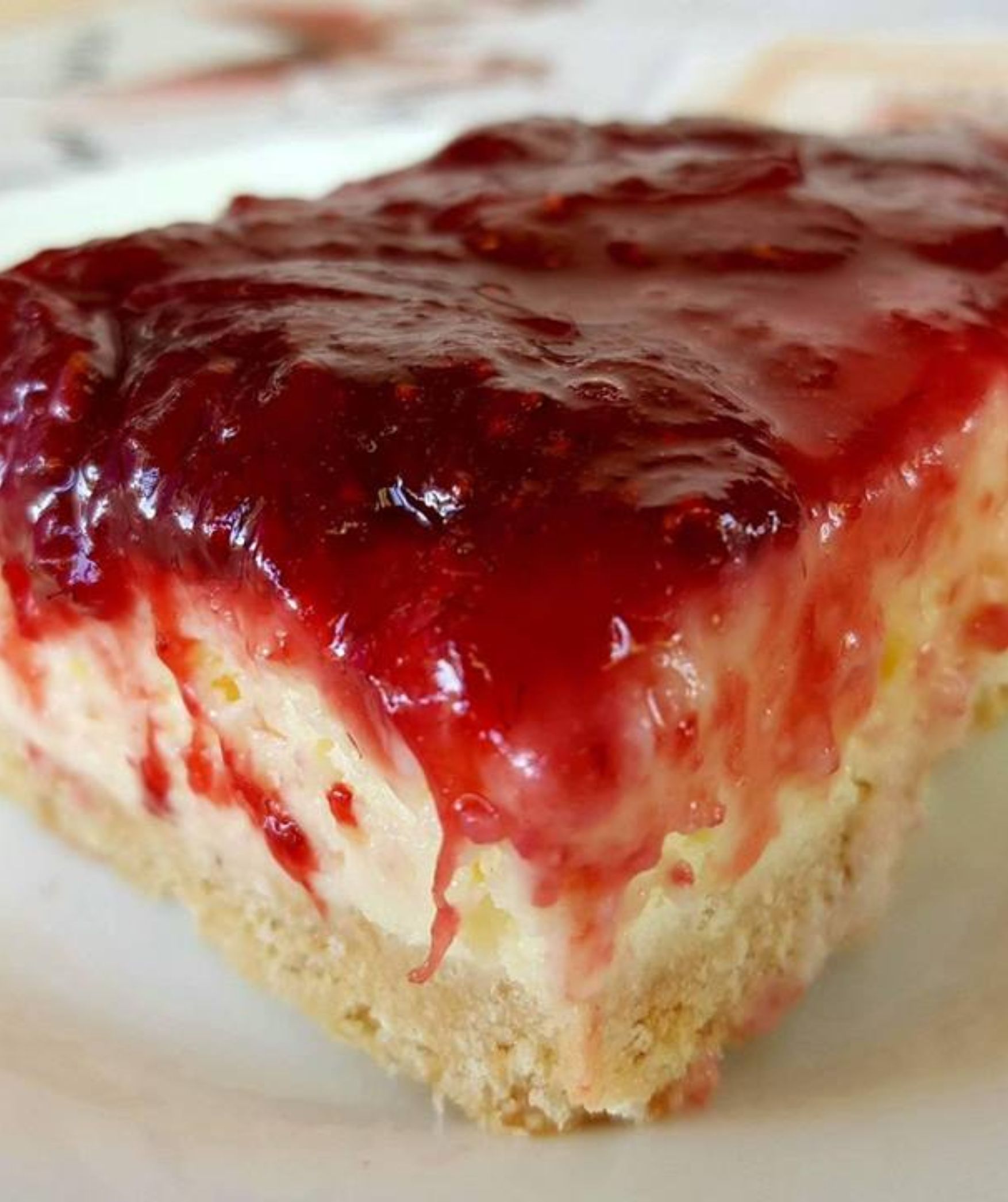 Γλυκό ψυγείου με μπισκότα κρέμα και μαρμελάδα φράουλα!!!