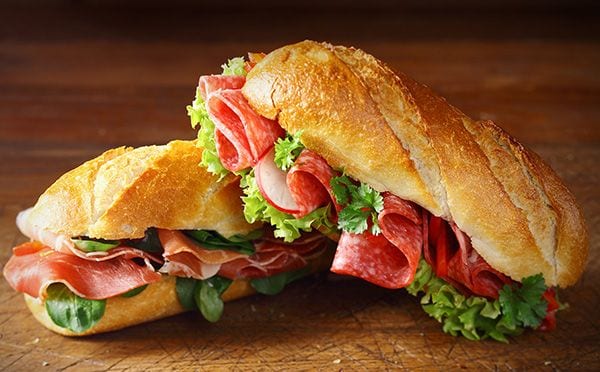 10 φοβερά σάντουιτς για μεγάλες πείνες