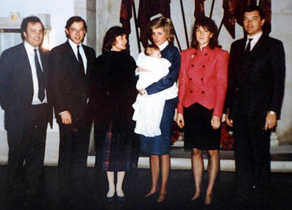 Σπάνιες φωτό της Νταϊάνα -Οπως τη φωτογράφισαν πρίγκιπας Γουίλιαμ και Χάρι (εικόνες)